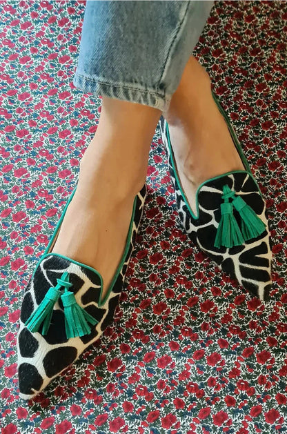 Julia | Refined Loafers with Tassel Detail