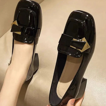 Dorothy | Moccasin-Style Shoes with Sparkling Bow