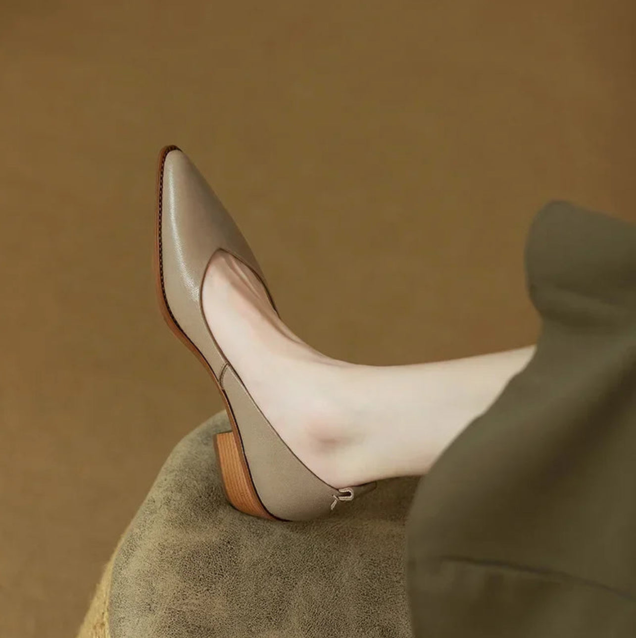 Helen | Classic Square Heel Shoes