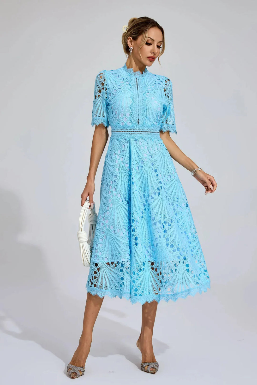 Vorelle™ | Casual Dress Embroidered with Flowers and Short Sleeves 