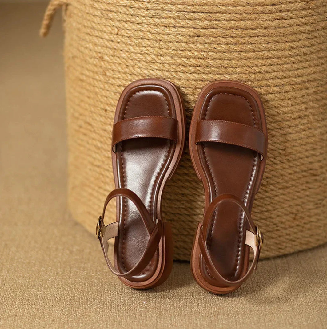LINDY | Elegant Leather Sandals 