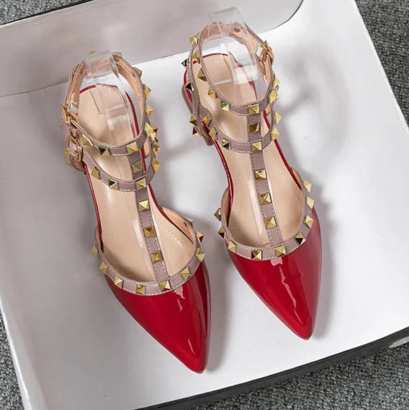 Maelis – Elegant Sandals with Square Heel