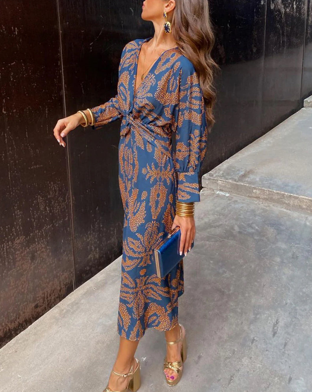 Pierai Dress – Show off your style with autumnal elegance 