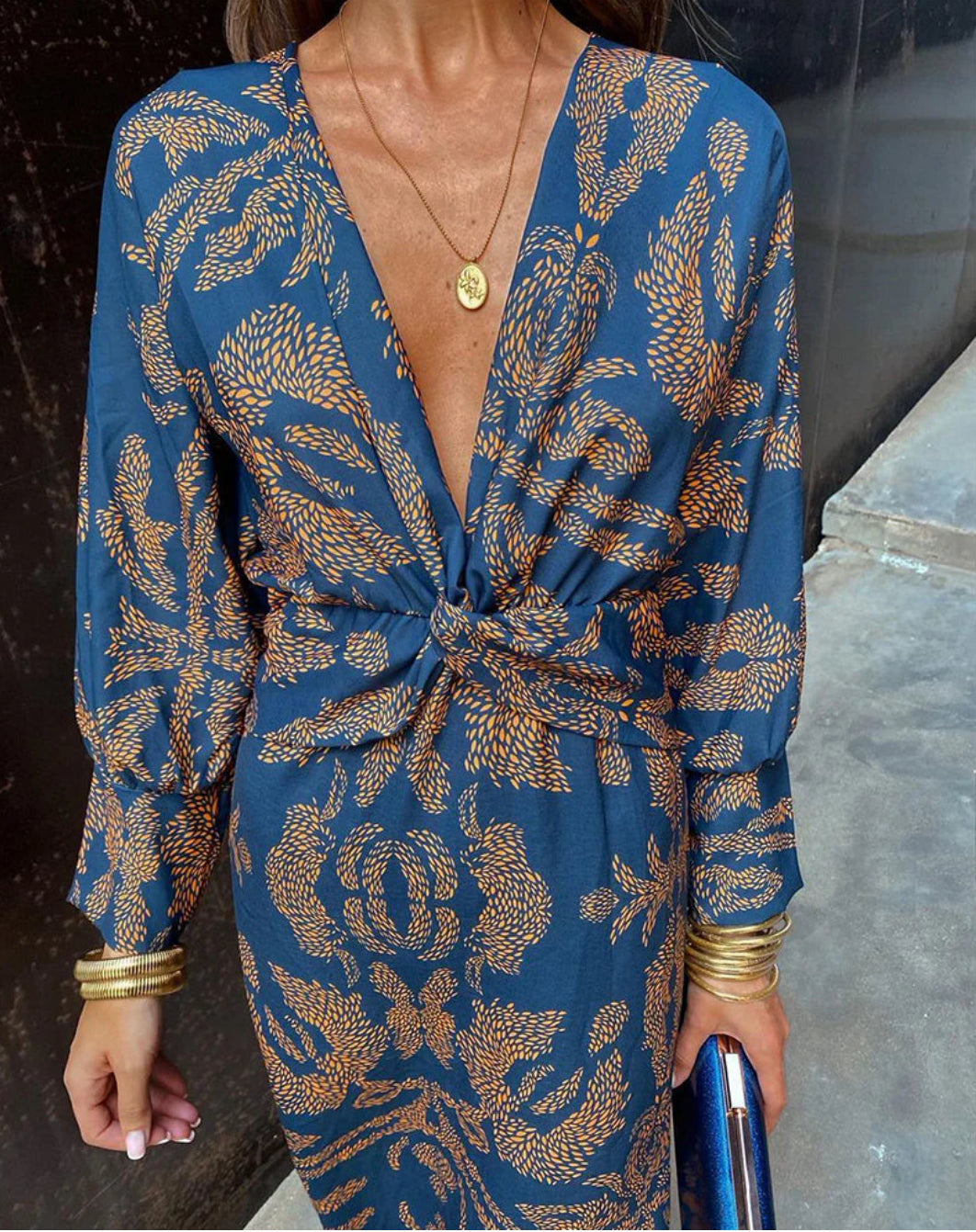 Pierai Dress – Show off your style with autumnal elegance 