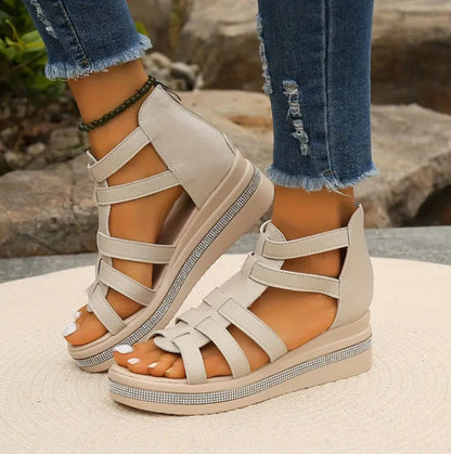 CHLOE – Elegant Platform Sandals