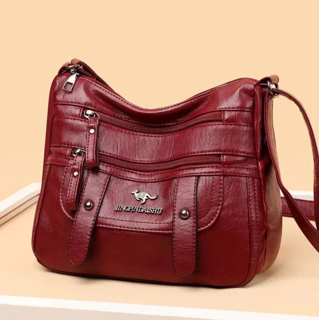 Wren - Retro Handbag with Multiple Pockets in Elegant Faux Leather