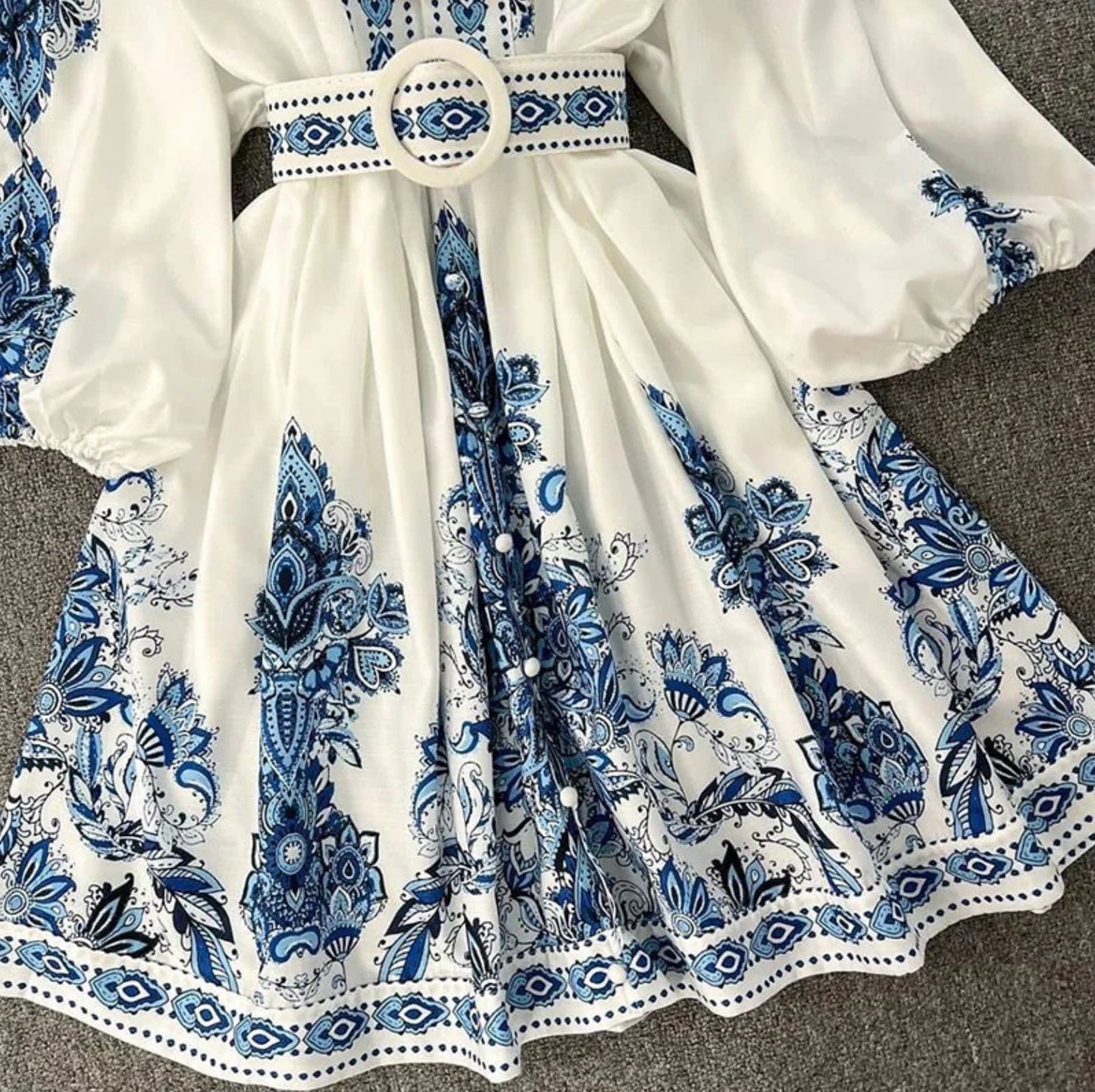 Jaselina | Short Fitted Dress with Fine Embroidery